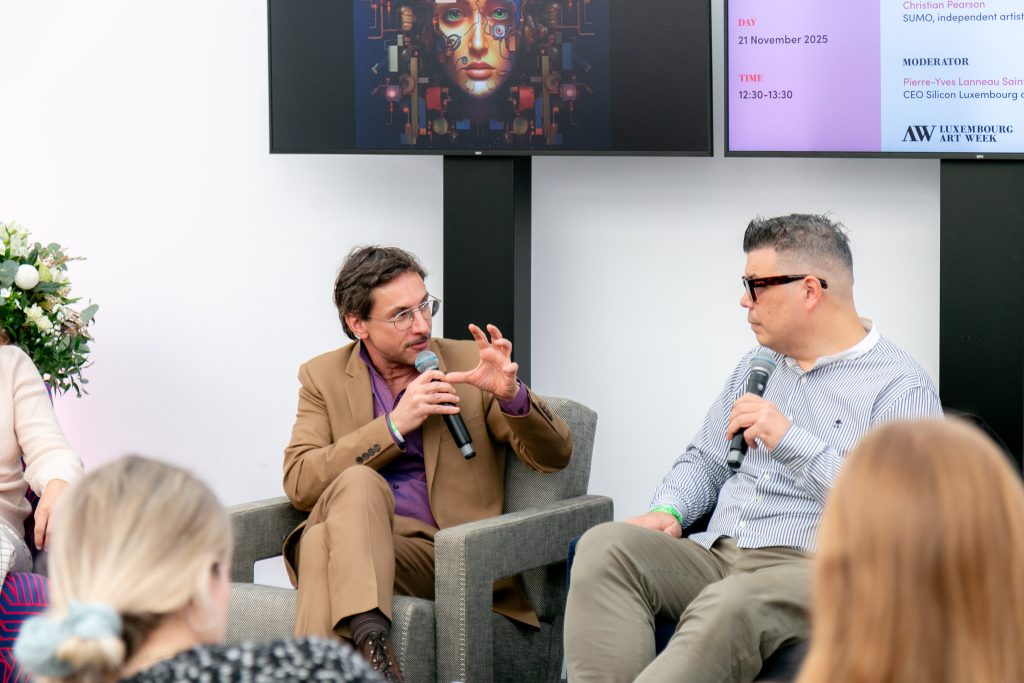 (Silicon and Forbes Luxembourg CEO Pierre-Yves Lanneau Saint Léger with street artist Sumo during Art Talks at LAW 2025 © Stephanie Jabardo / Forbes Luxembourg)