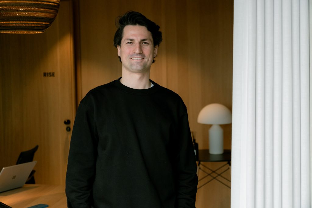 (Torge Schwandt photographed by Stephanie Jabardo for Forbes Luxembourg)