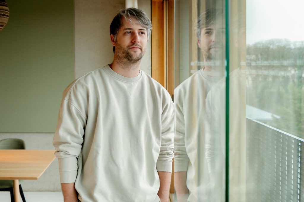 (Misch Strotz photographed by Stephanie Jabardo for Forbes Luxembourg)